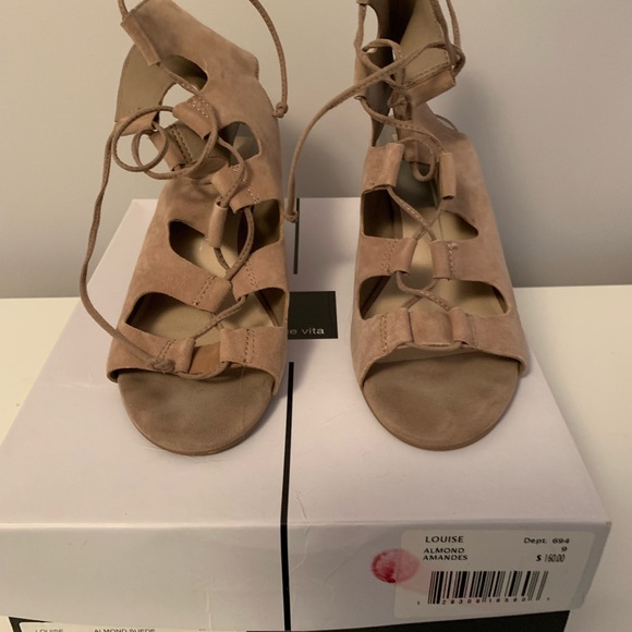 Gladiator wedge sandal, lace up, size 9, almond colour - Picture 2 of 3